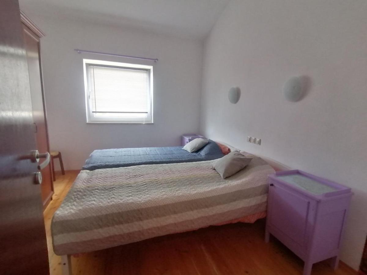 Apartman Perci Vrh Tar-Vabriga Buitenkant foto